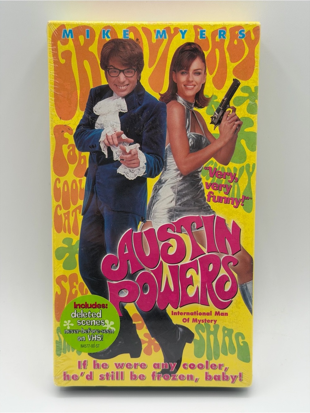 Austin Powers: International Man of Mystery (VHS, 1997) Mike Myers - Brand New
